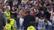 Insolite : Cristiano Ronaldo casse le nez d'un spectateur en tirant dans le public