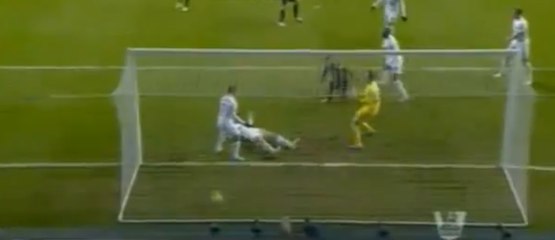 Vidéo but : Regardez Gareth Bale inscrire un but gag contre son camp face à Liverpool