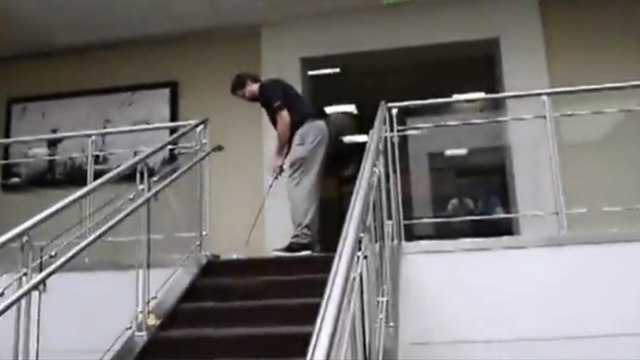 Golf : Le coup le plus insolite de l'année réalisé par un anonyme dans son bureau
