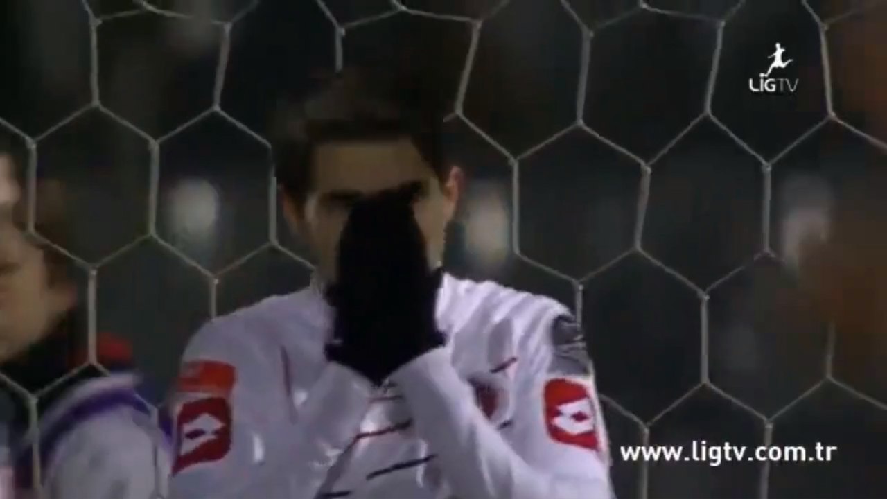 Le raté le plus incroyable du siècle est l'oeuvre de Bogdan Stancu en Turquie