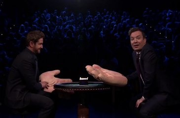 Le défi du SlapJack entre Jimmy Fallon et Gerard Butler