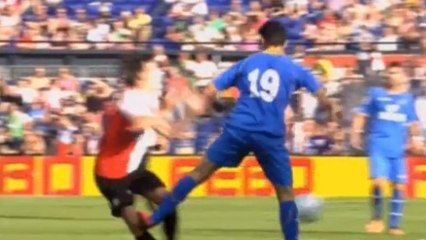 Insolite : Le tacle assassin impressionnant de Miku