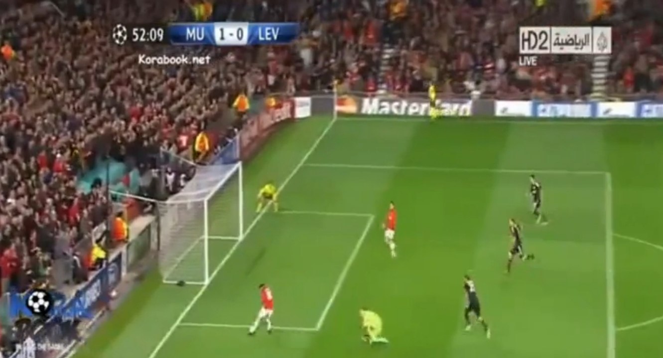 Ligue des Champions 2014 : Les gros ratés de Wayne Rooney et Robin Van Persie avec Manchester United