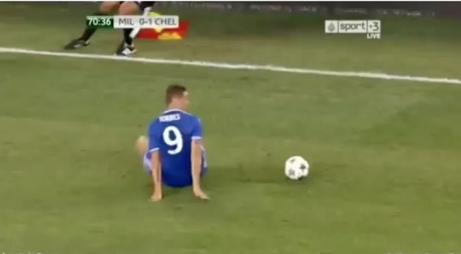 Insolite: Le dribble très étrange de Fernando Torres lors de Chelsea - Milan AC