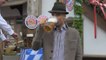 Insolite : Pep Guardiola savoure une bière à l'Oktoberfest avec le Bayern Munich