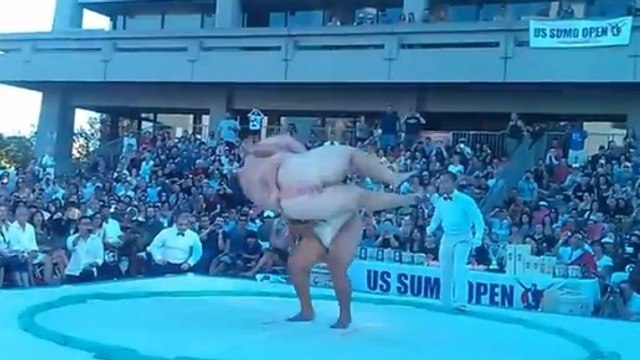 Insolite : Le combat de sumo le plus rapide de l'histoire