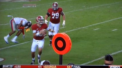 Insolite : Un footballeur américain terrassé par un simple mouchoir