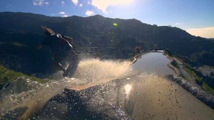 Brian Grubb surfe la 8e merveille du monde en wakeskate