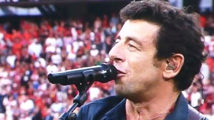 Patrick Bruel sifflé par le public de l'Allianz Riviera de Nice