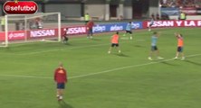 Le but de Sergio Ramos sur une madjer incroyable à l'entraînement de l'Espagne
