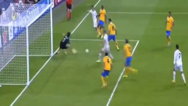 Le raté de Karim Benzema improbable lors de Real Madrid - Juventus Turin