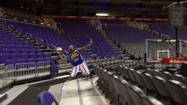 Record du Monde : le tir le plus lointain de l'histoire en basket d'un joueur des Harlem Globetrotters