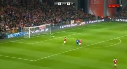 Le but de Pablo Osvaldo magnifique lors d'Italie - Danemark