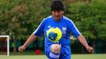 Le président bolivien Evo Morales devient footballeur professionnel en signant pour Sport Boys