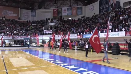 GAZİANTEP - "1. Mustafa Cengiz Gazi Oyunları"nın açılış meşalesi yakıldı