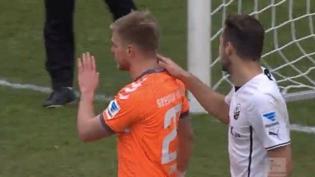 Insolite : Florian Trinks, joueur le plus fair-play du monde, marque de la main et se dénonce