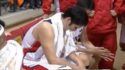 Basket : Un entraîneur fait taire un de ses joueurs avec du scotch