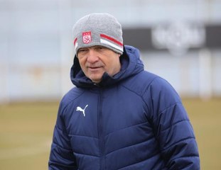 Çalımbay'dan futbolculara mesaj: "Herkes sorumluluk almak zorunda"