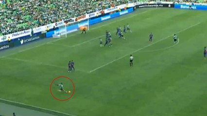 Un incroyable coup-franc à la Ronaldinho en championnat mexicain