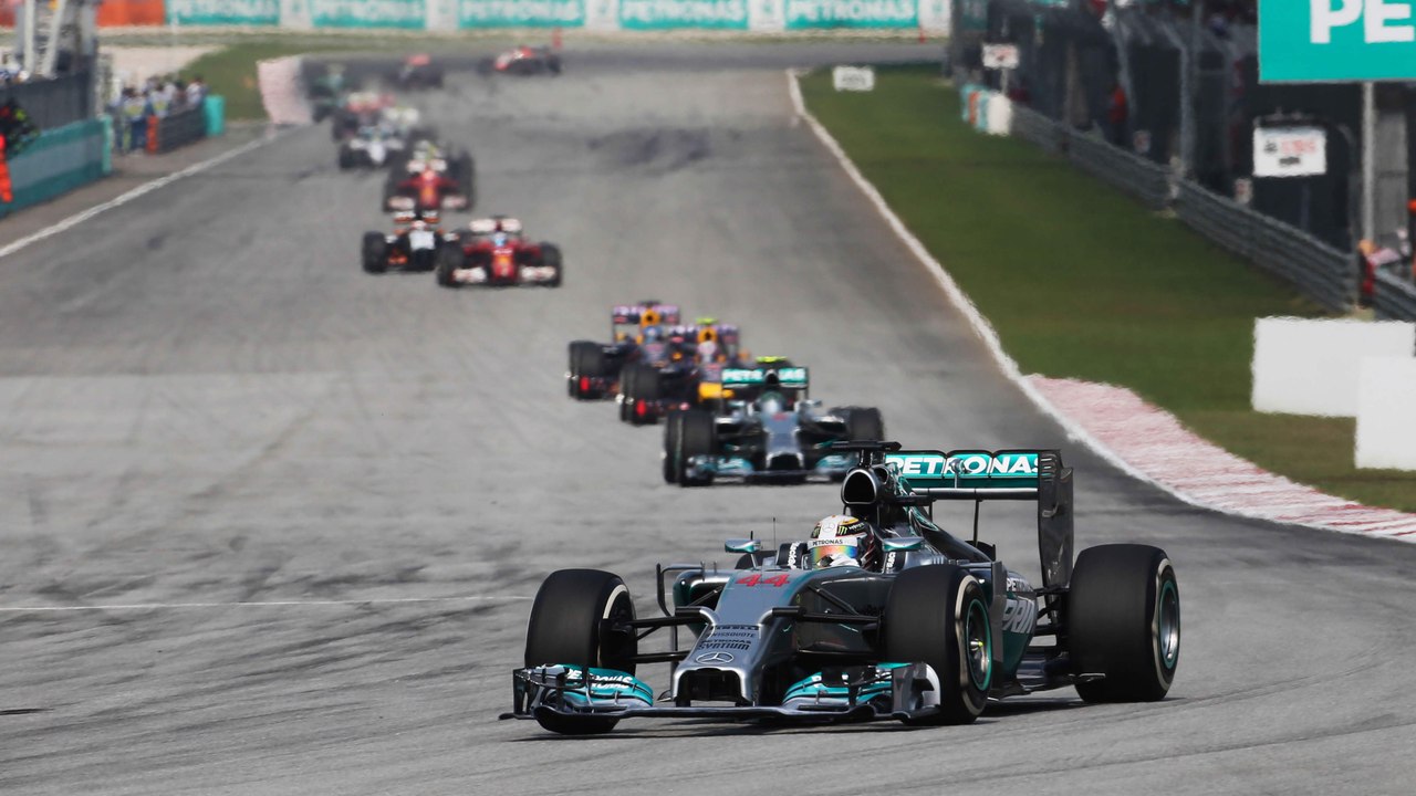 Grand Prix de Malaisie de F1 2014 : Lewis Hamilton se promène, Romain Grosjean attendra