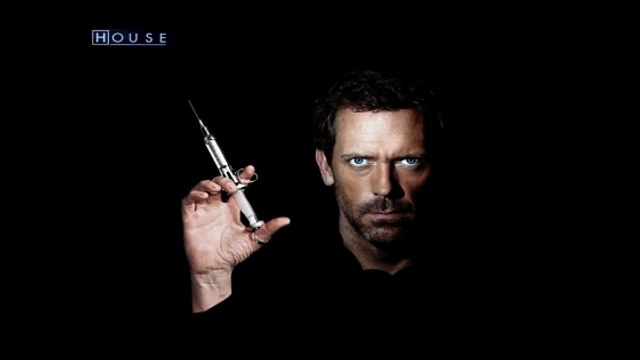 Dr House alias Hugh Laurie clash le FC Barcelone