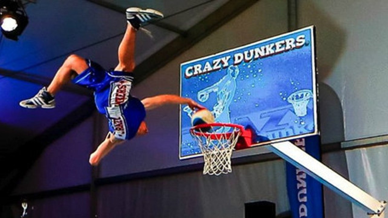 Crazy Dunkers: Ils marquent des paniers complètement fous !