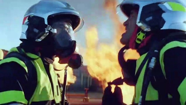 Plus belle la vie : [Indiscrétion] - Baptiste brave les flammes pour Justine