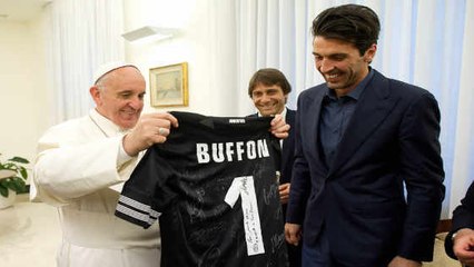 Le pape François critique le football business et met en garde les footballeurs