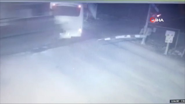 Kız arkadaşını rehin aldı, bacağından vurularak yakalandı