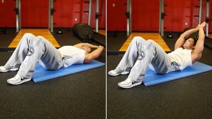 Musculation : Exercice pour abdominaux, les mains derrière la tête