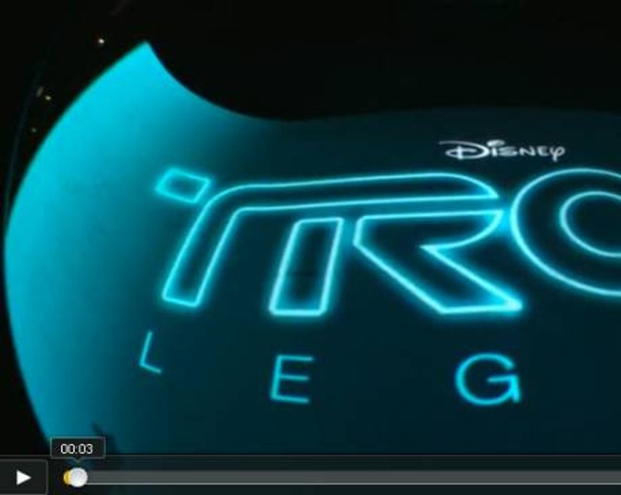 Tron inspire une projection interactive sur une rampe de skateboard