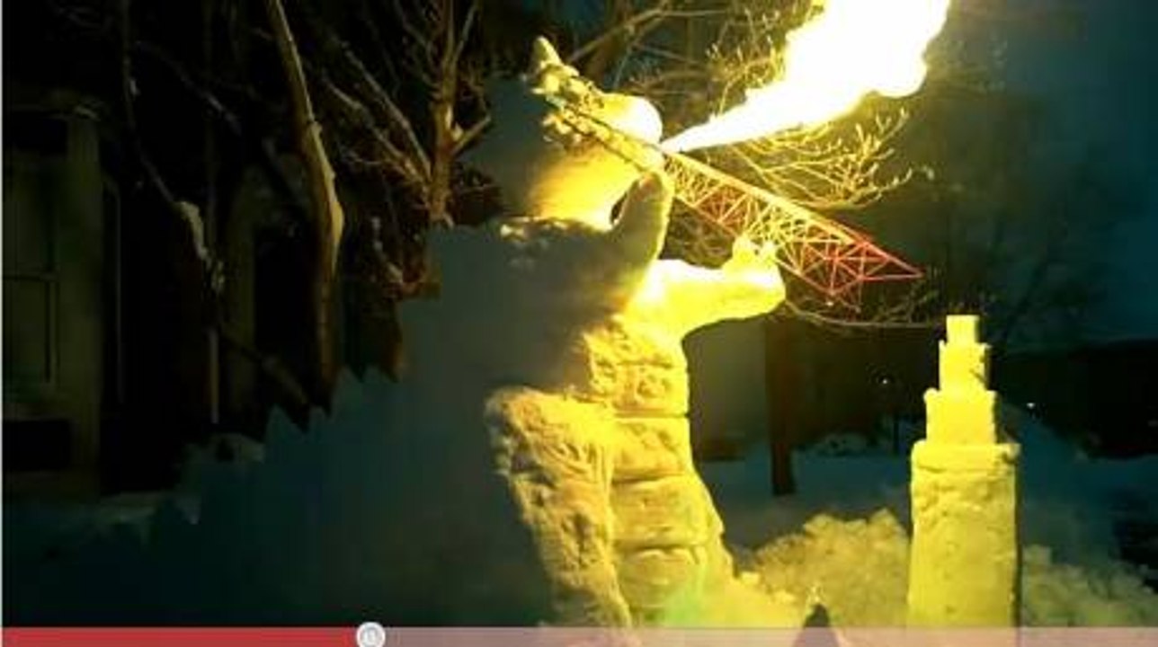 Snowzilla, le bonhomme de neige qui crache des flammes