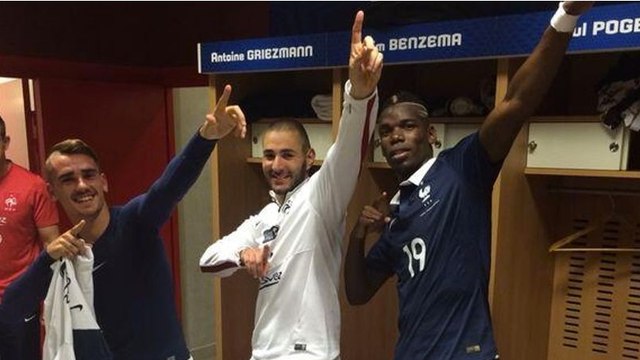 L'équipe de France chambre Usain Bolt après sa victoire 8-0 contre la Jamaïque