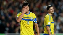Zlatan Ibrahimovic rate un but tout fait avec la Suède face au Danemark