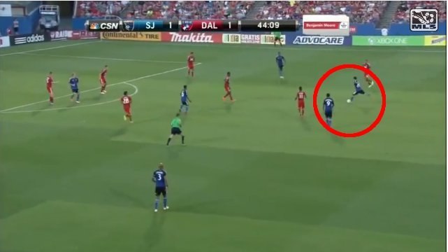 Le plus beau but de l'année aux USA est signé Jean-Baptiste Pierazzi d'une frappe surpuissante de 40 mètres