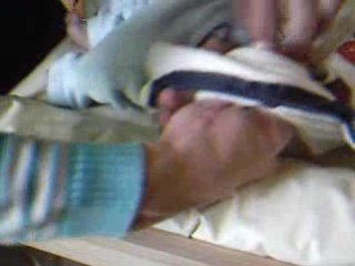 Habillage par papa!!!