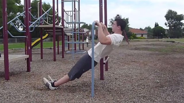 Une série d'exercices de tractions pour débutants