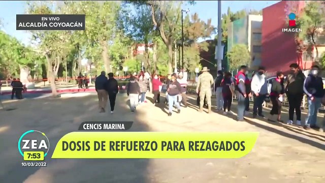Apican dosis de refuerzo a rezagados en el CENCIS Marina, CDMX