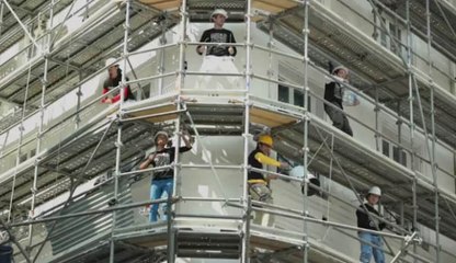 Découvrez la campagne de pub solidaire d'Orange en vidéo