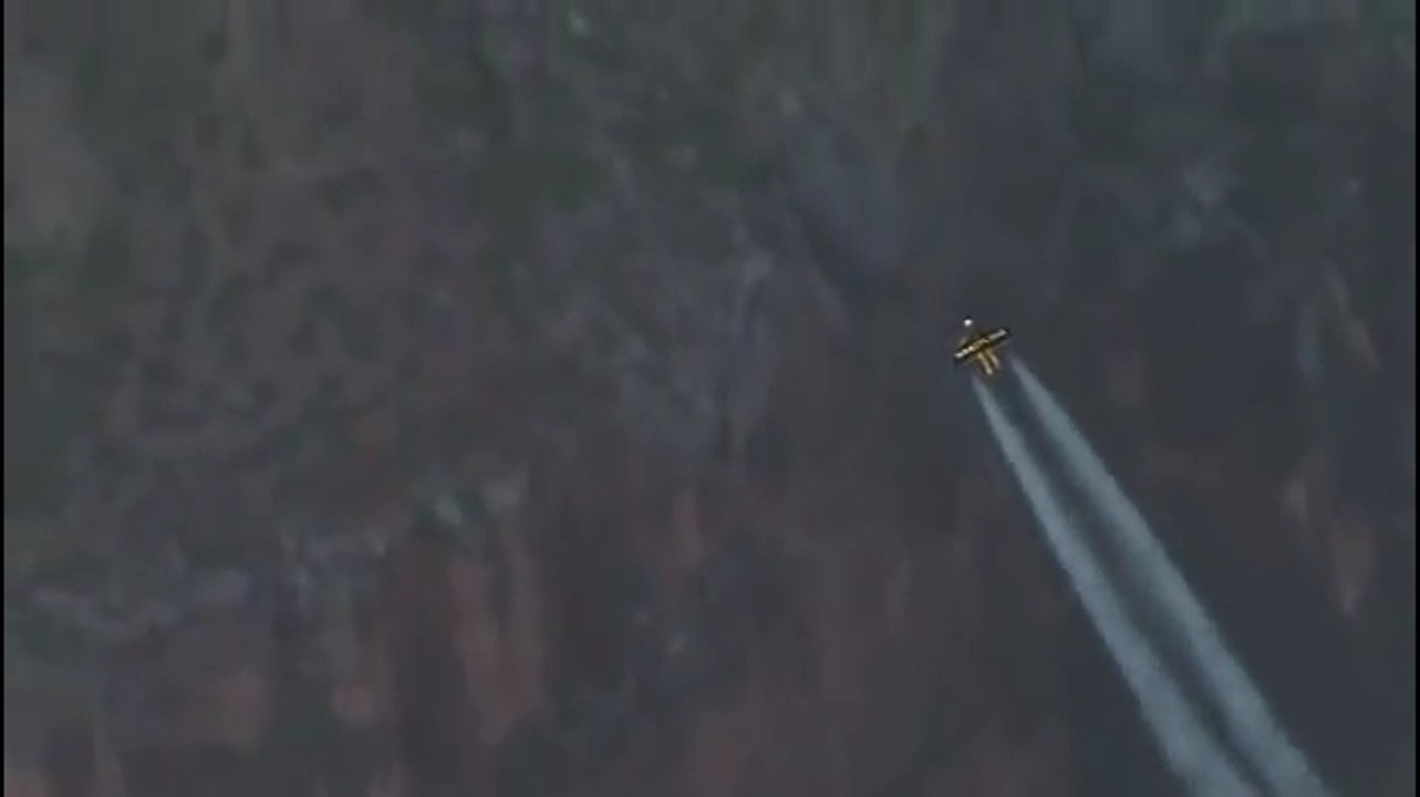 "Jetman" vole au dessus du Grand Canyon