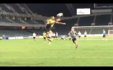 PSG : Le but de Zlatan Ibrahimovic incroyable à Hong Kong