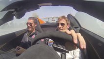 Cristiano Ronaldo et Jenson Button s'amusent sur un circuit de F1