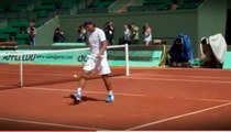 Rafael Nadal sait aussi jouer au foot !