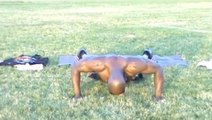 Exercices abdos et pectoraux : Un programme simple pour se muscler sans matériel