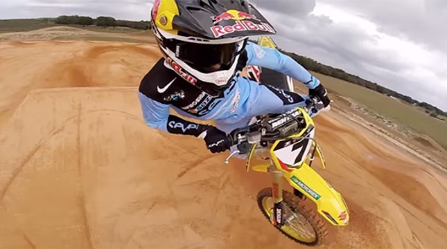 Supercross : Suivez un entraînement de James Stewart en caméra embarquée