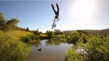 Bike jump : Des sauts ahurissants en VTT dans l'eau