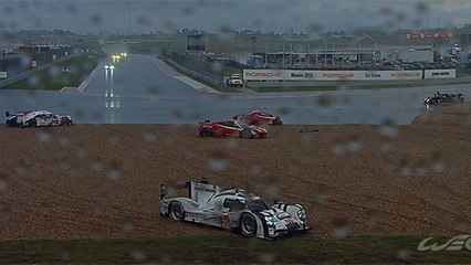 En pleine course d'endurance auto, la piste devient totalement impraticable !