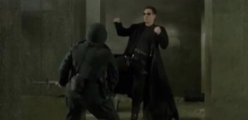 Découvrez une scène de Matrix doublée A capella par Matt Mulholland en vidéo