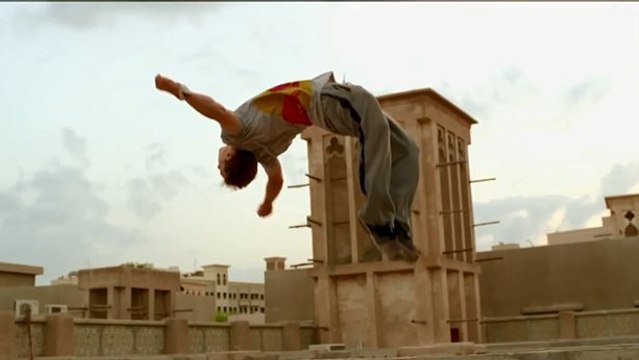 Parkour : Les acrobaties de folie à Dubaï par Ryan Doyle !