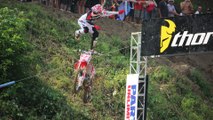 Motocross : Chad Reed fait une chute vertiginineuse en pleine course